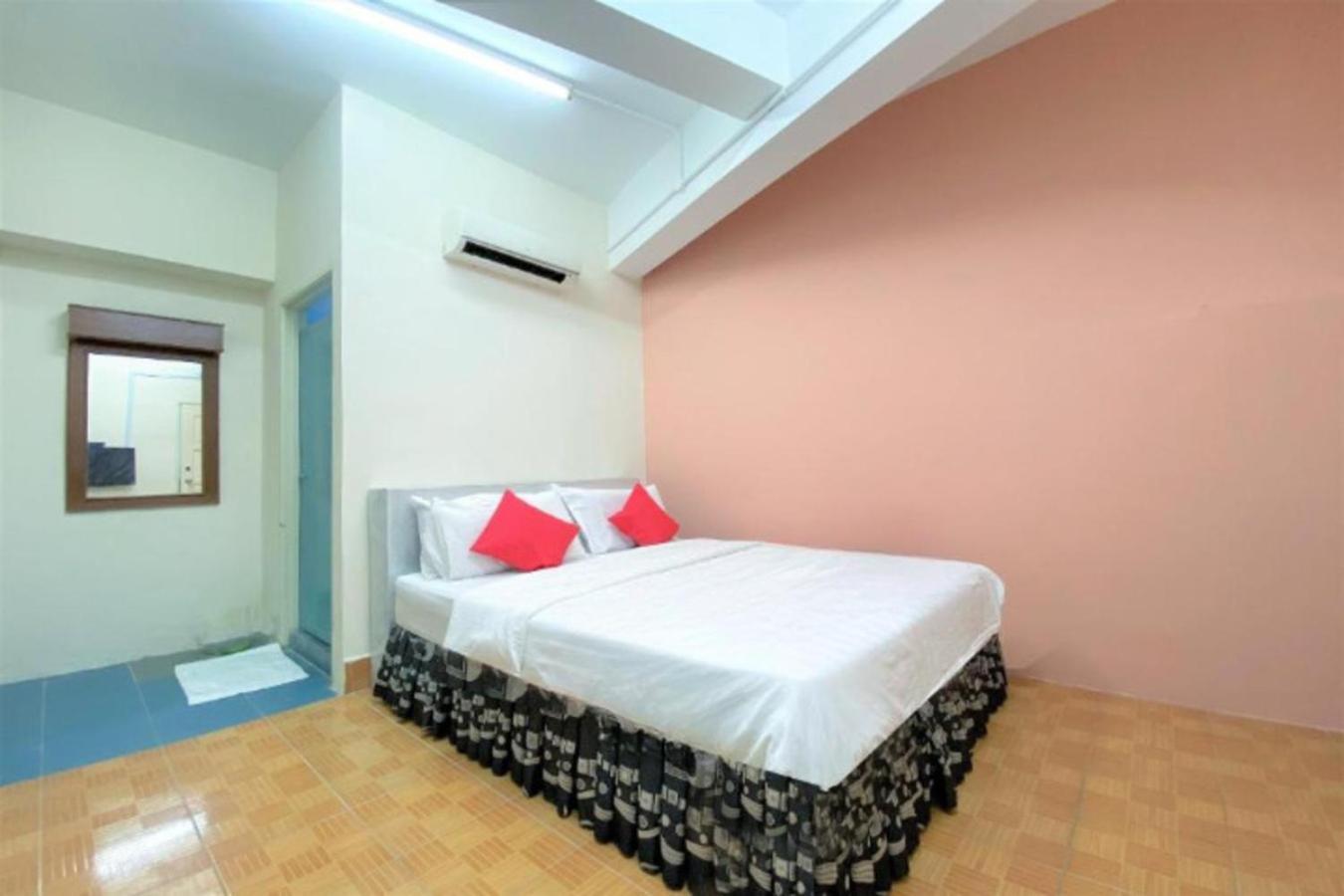 B Hotel Penang George Town Exterior foto